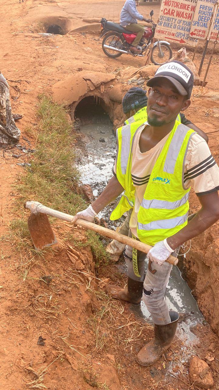 Community cleaning in Lusaze