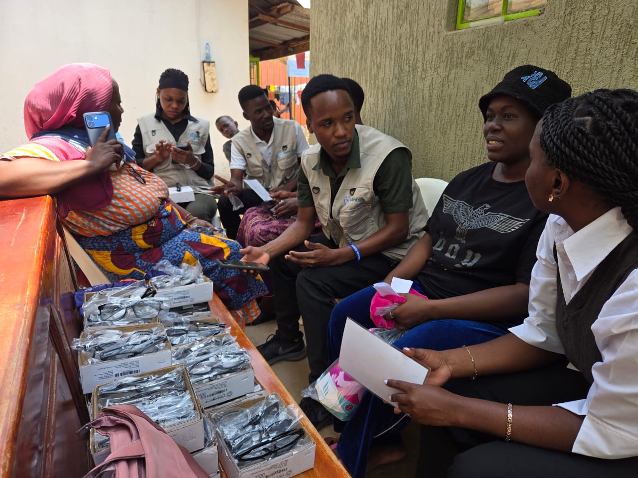 Reading glass distribution at the medical camp